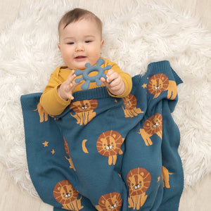 Cute Whimsical 100 % Cotton Knit Lion Baby Blanket