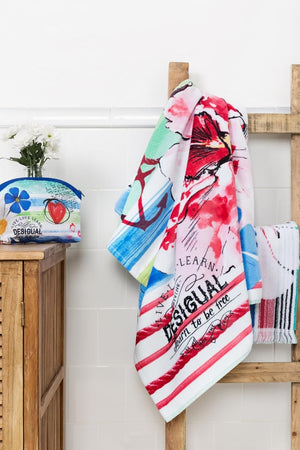 Desigual Blue summer Bath / Beach Towel
