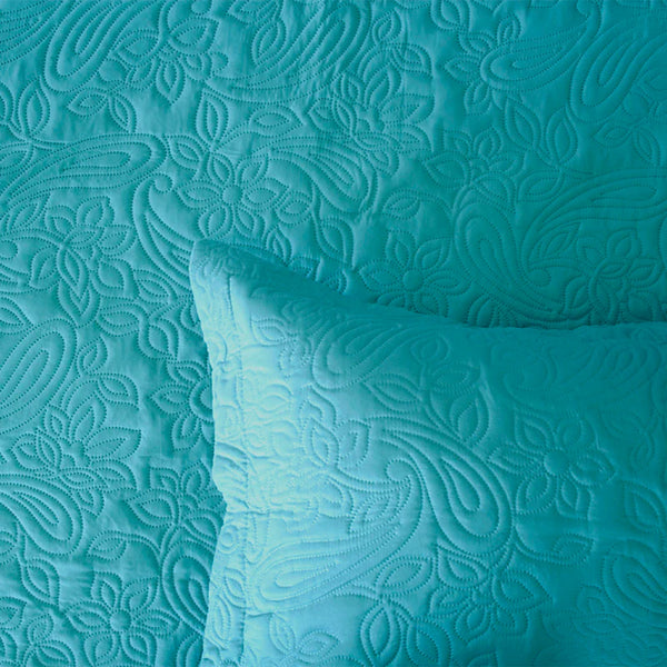 Paisley Peacock Coverlet & Pillow Cases Queen / King Bedcover Set.