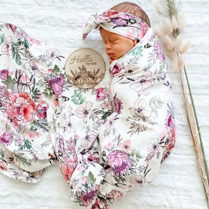 Matilda Jersey Swaddle Wrap & Top Knot Baby Gift Set