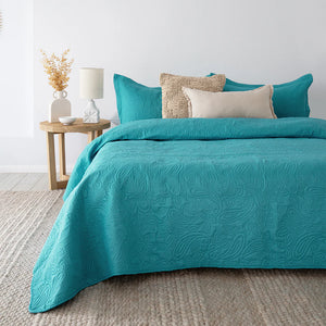 Paisley Peacock Coverlet & Pillow Cases Queen / King Bedcover Set.