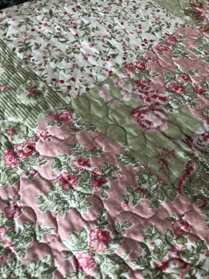 Cottage Sprig Patchwork Single Quilted Coverlet Bedcover & one Pillow Case Set