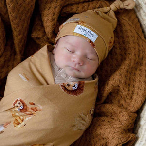 Roar Baby Snuggle Hunny Lion Jersey Newborn Baby Wrap & Beanie Set