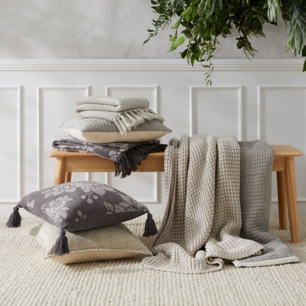Baxter Taupe & Cream Cotton Knit Throw R ug