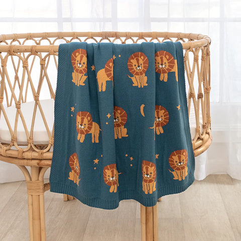 Cute Whimsical 100 % Cotton Knit Lion Baby Blanket