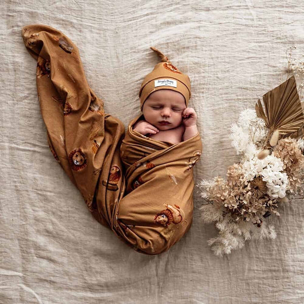 Roar Baby Snuggle Hunny Lion Jersey Newborn Baby Wrap & Beanie Set