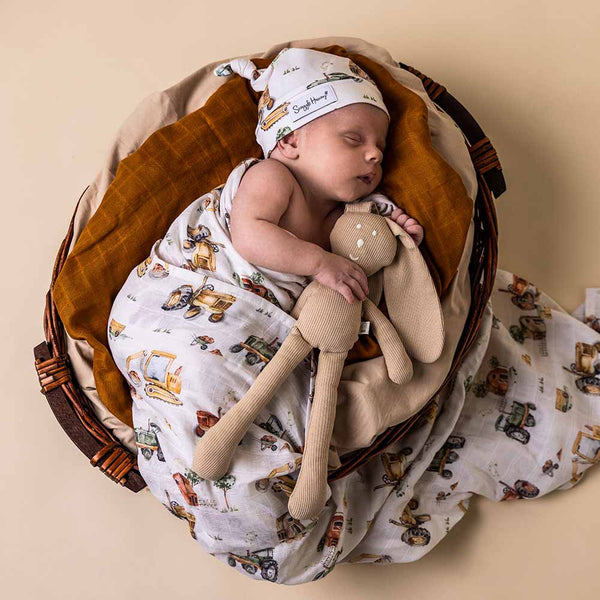 Diggers & Tractors Organic Cotton Snuggle Hunny Muslin Baby Wrap