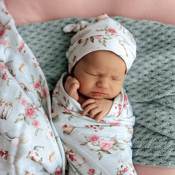 White Rabbit Snuggle Hunny Organic Cotton Muslin Baby Wrap