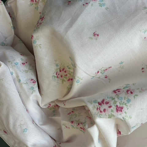 Cottage Vintage Florals Cot Fitted Sheet