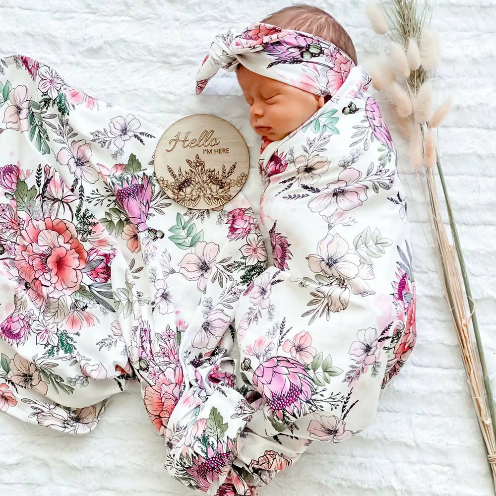 Matilda Jersey Swaddle Wrap & Top Knot Baby Gift Set