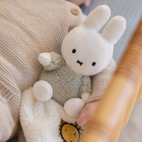 Miffy Fluffy Green Cuddle Cloth Comforter Newborn Soother
