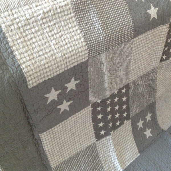 Lachlan Cotton Quilted Patchwork Hamptons Stars Throw Rug in Grey