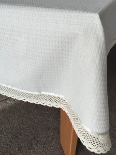 Natural Waffle Weave Table Cloth with Lace Trim