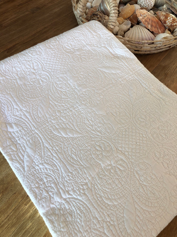 Marcella Antique White Quilted Cotton Throw Rug