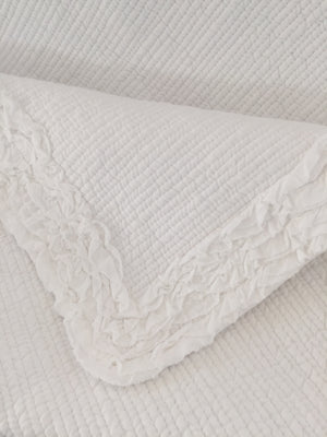 Maple Cotton Quilted Shabby Chic Throw Rug in White