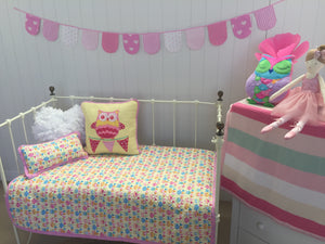 3 pce Hoot Hoot Owl Nursery Cot Quilt & Cushions Package