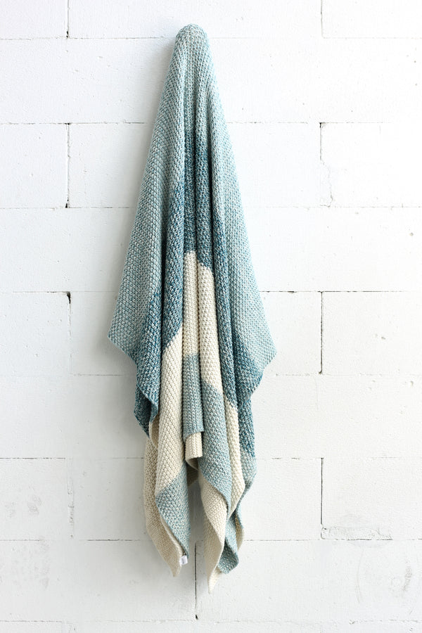 Di Lusso Living Kassa Aqua & Natural Cotton Knit Throw Rug
