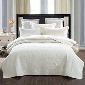 Elegant Ivory Quilted Coverlet Bedcover Set Available in 4 Sizes