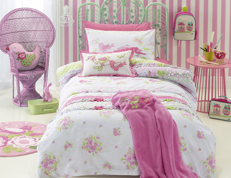 Jiggle & Giggle Shabby Chic Girls Floral Quilt Cover Set